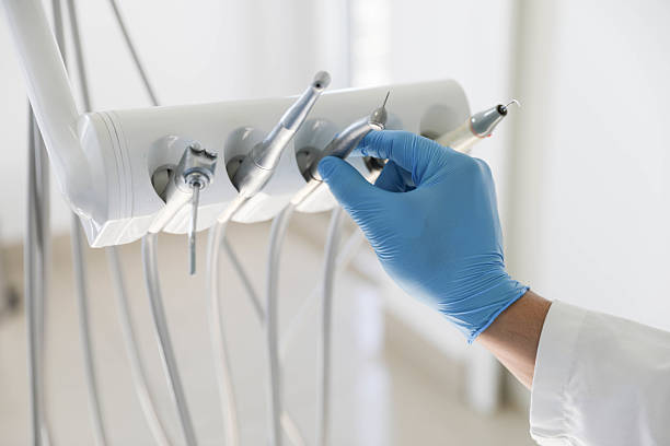 Professional Emergency Dentist technician working in Stowell, TX